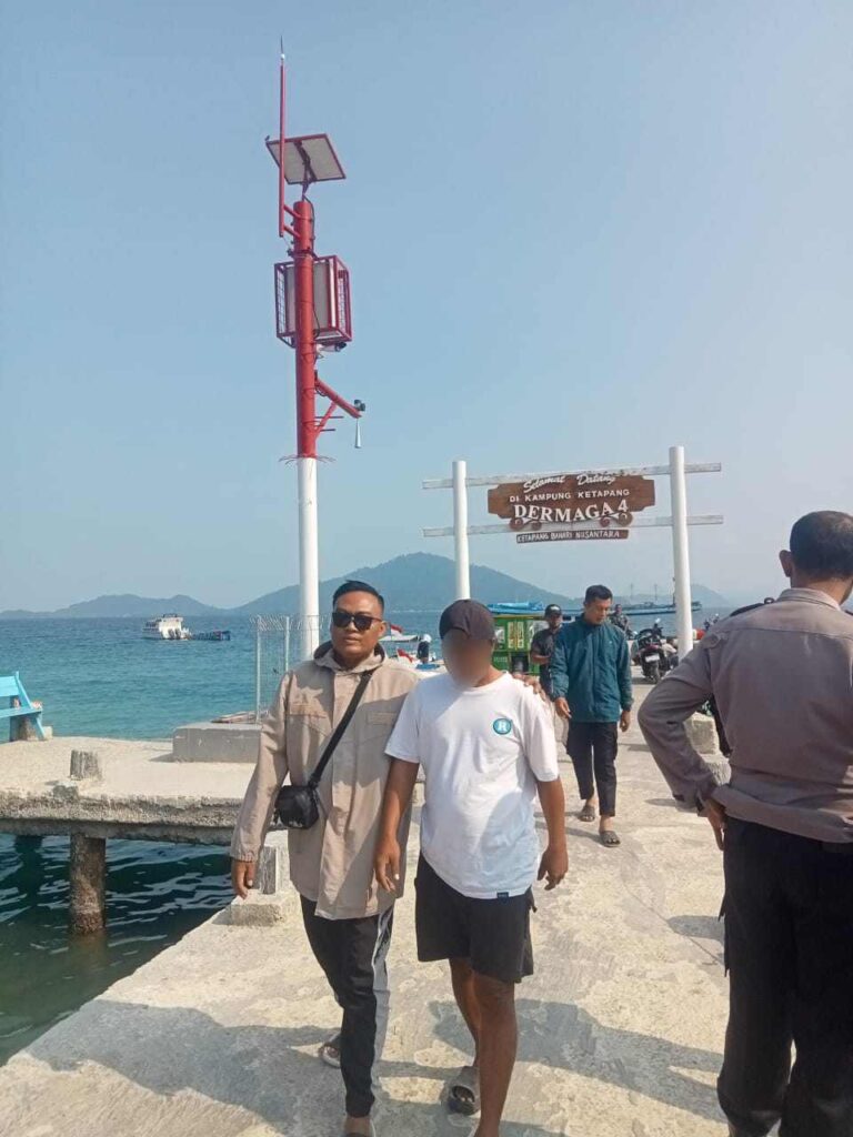 pencuri spedboat