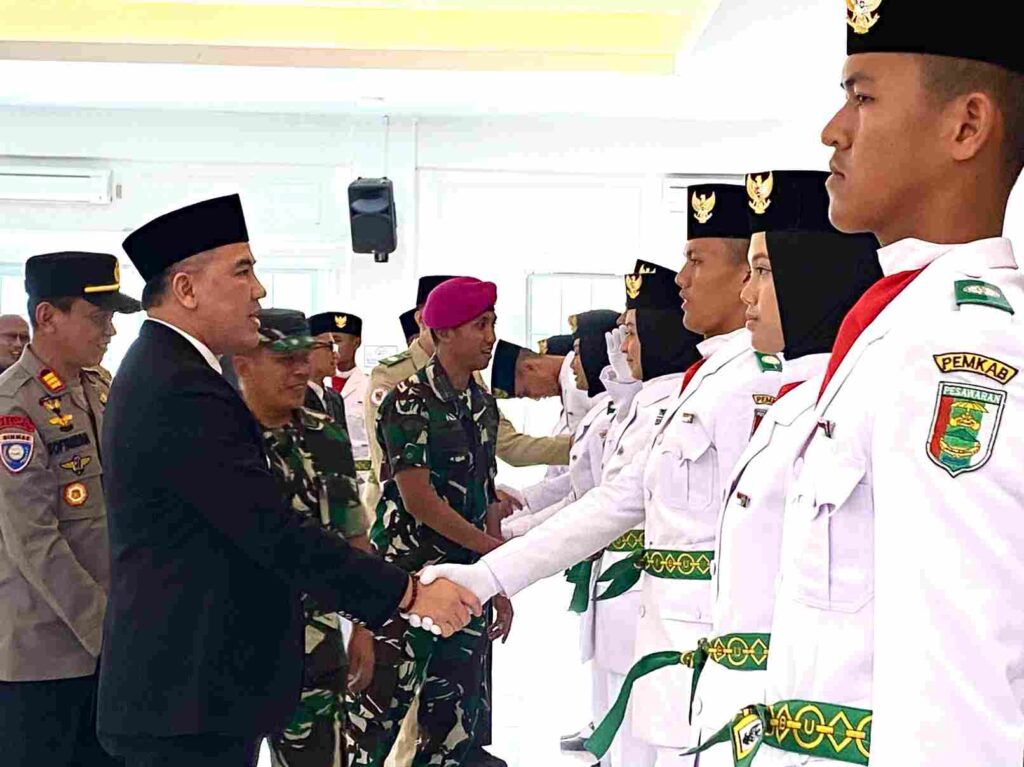 pengibar bendera
