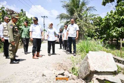 bupati tinjau perbaikan