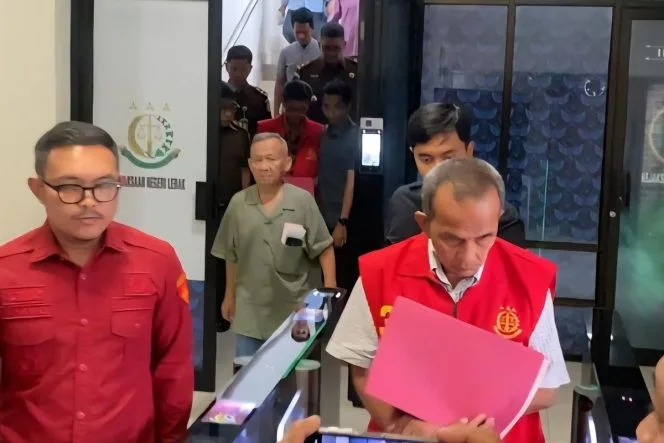 kejari lebak tangkap pelaku korupsi pdam tirta multatuli