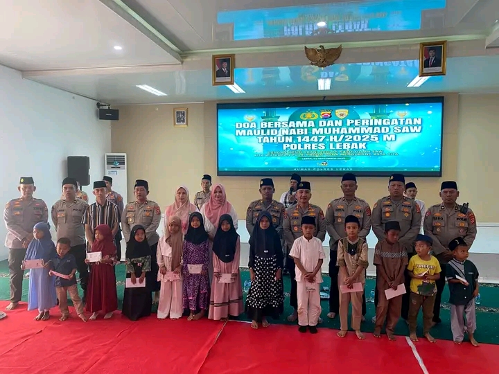 Polres Lebak Gelar Maulid Nabi: Doa Bersama, Santunan, dan Refleksi Akhlak Rasulullah 4 polres lebak gelar maulid nabi