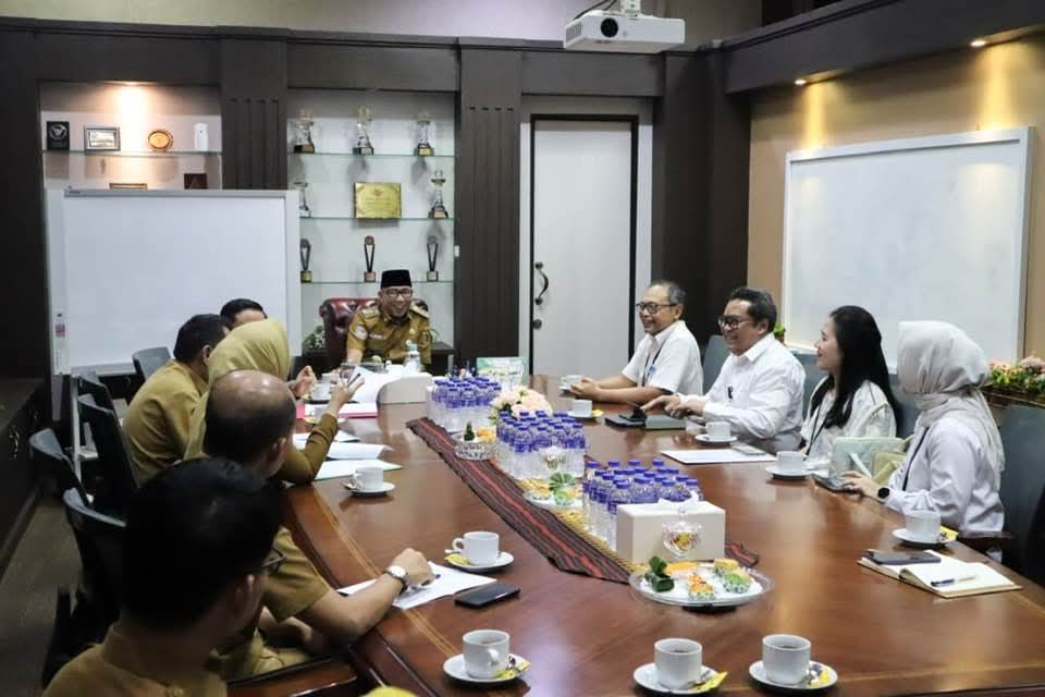 gubernur lampung LEIF