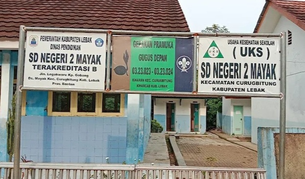kepala sdn 2 mayak bungkam soal dana bos 2024