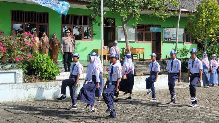 pol sambang sekolah