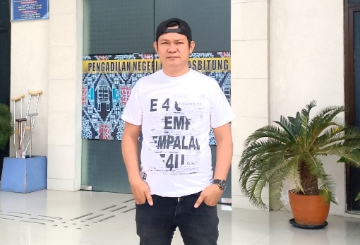 wartawan dituduh mencuri laptop bayu sadewa pemdes kramat jaya