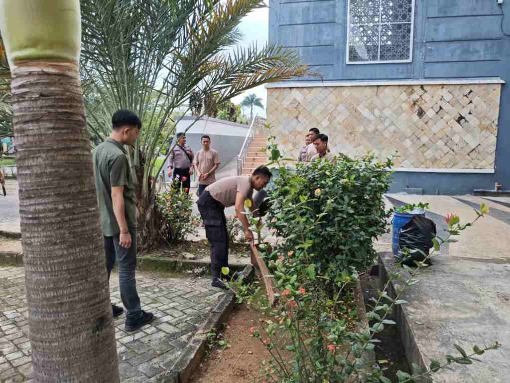 pol bersih tempat ibadah